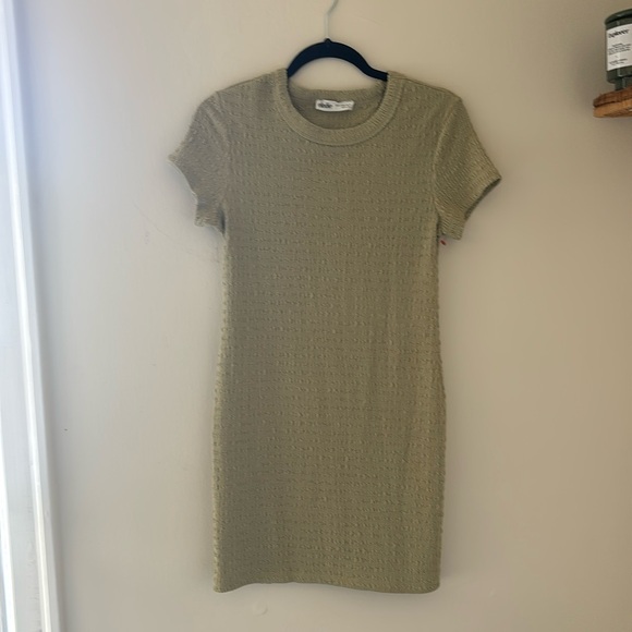 Elode Bodycon Dress - Picture 1 of 3